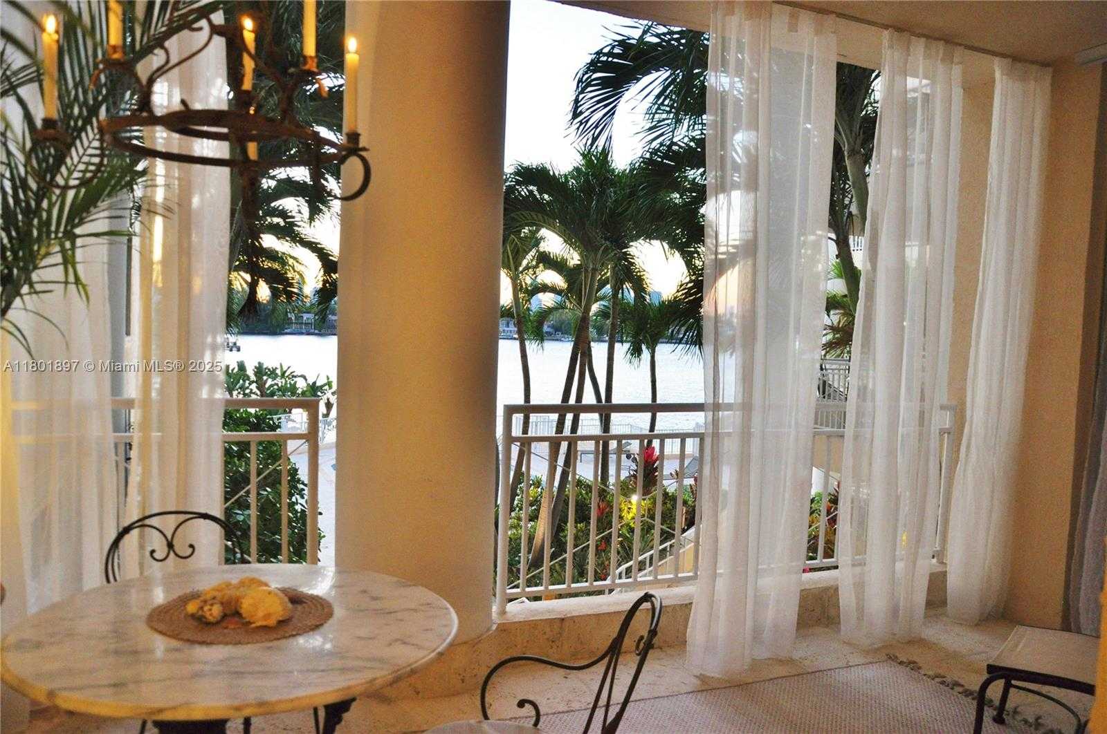 Small Image of 1 CENTURY LN #310, Miami Beach Number 7