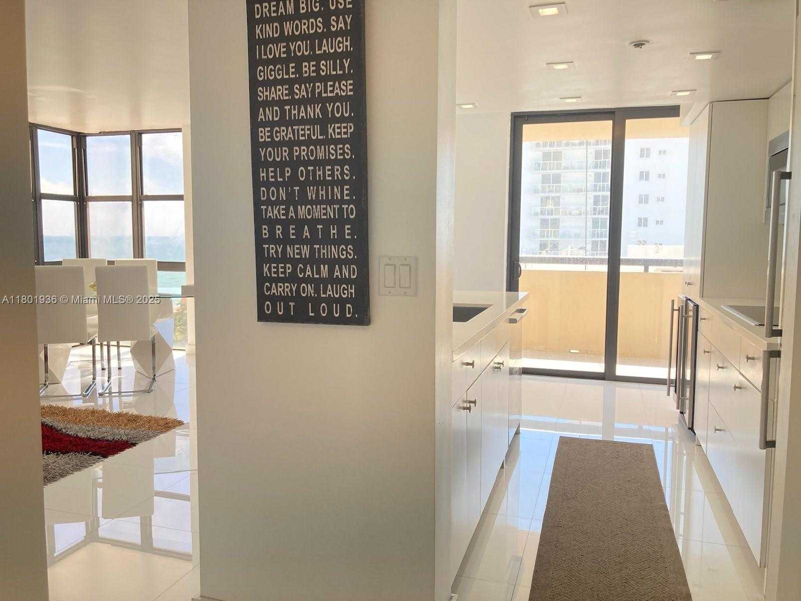 Small Image of 2555 COLLINS AVE #1114, Miami Beach Number 6