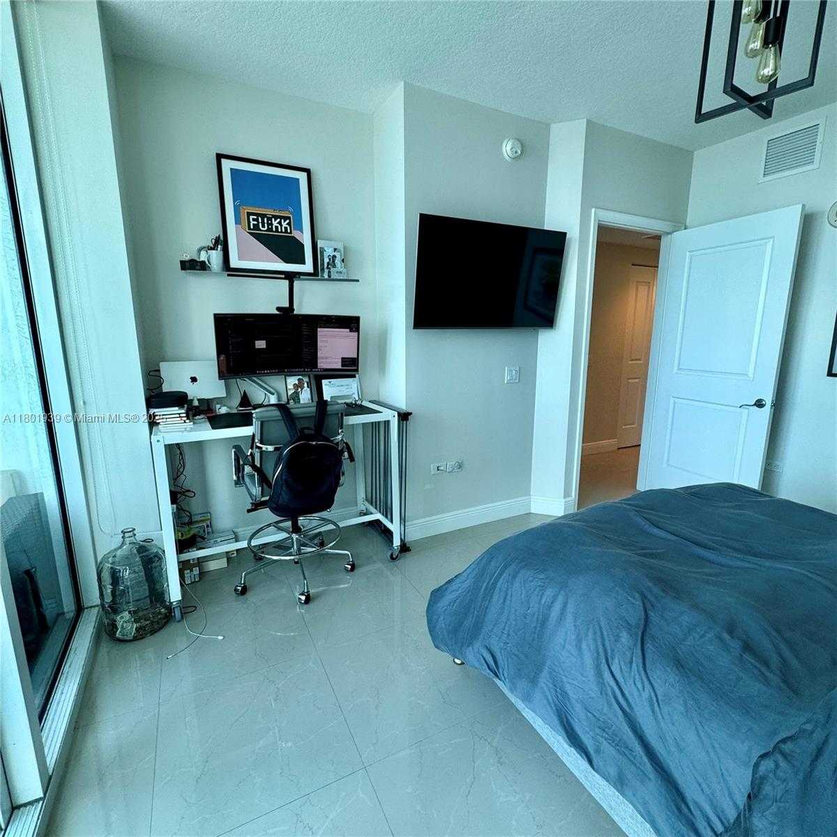 Small Image of 480 #1204, Miami Number 18