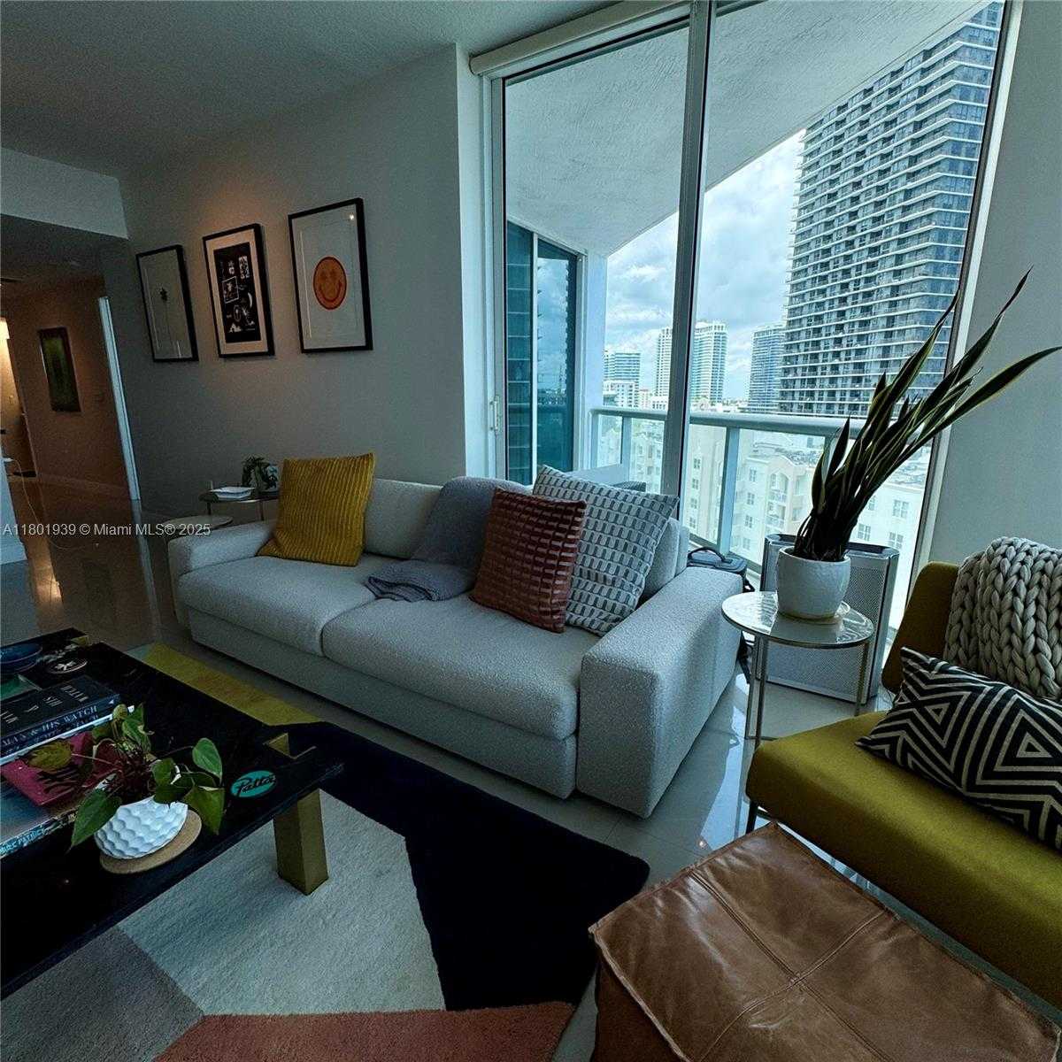 Small Image of 480 #1204, Miami Number 8
