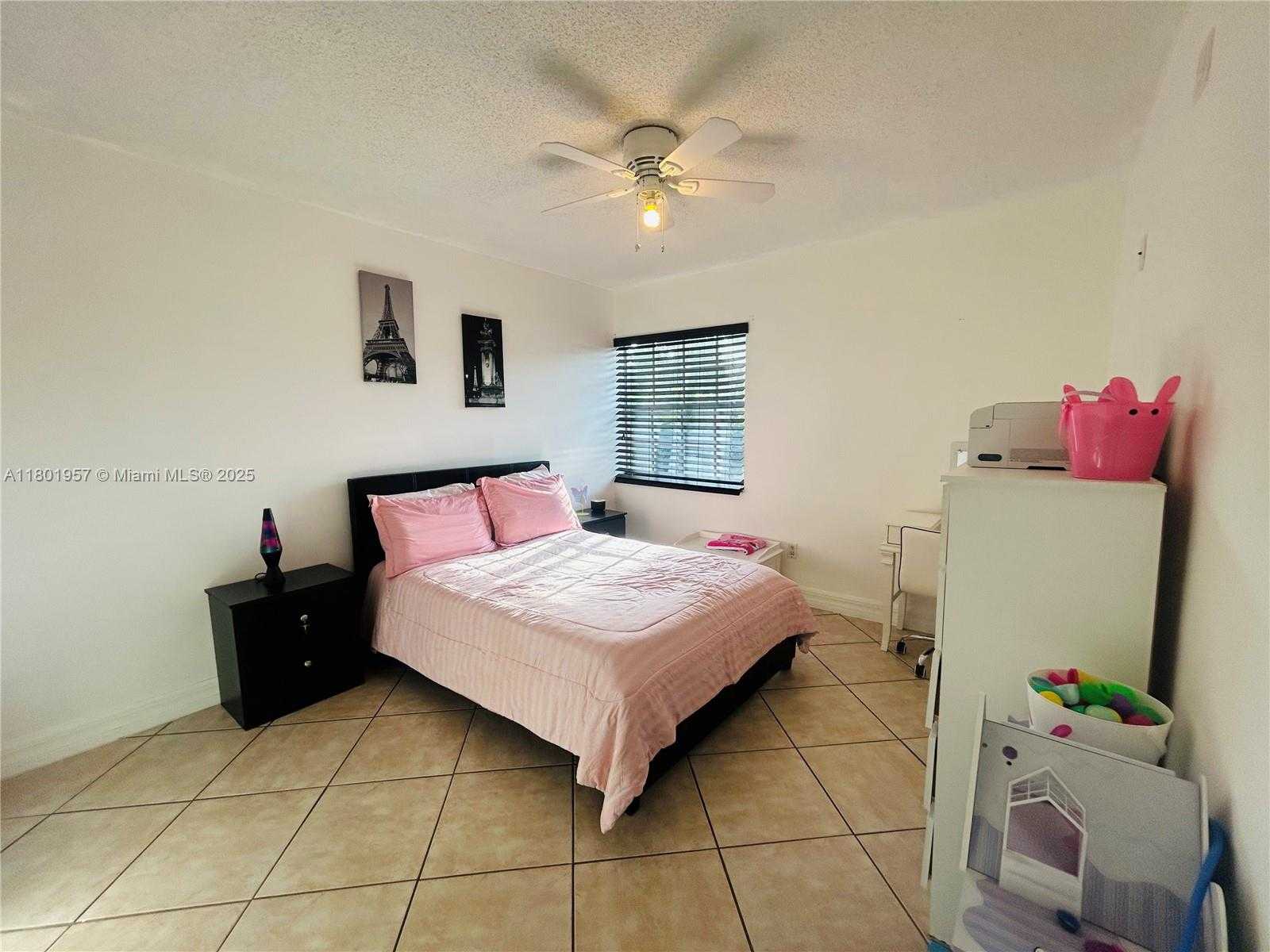 Small Image of 3452 SOUTH WEST 113TH CT, Miami Number 10