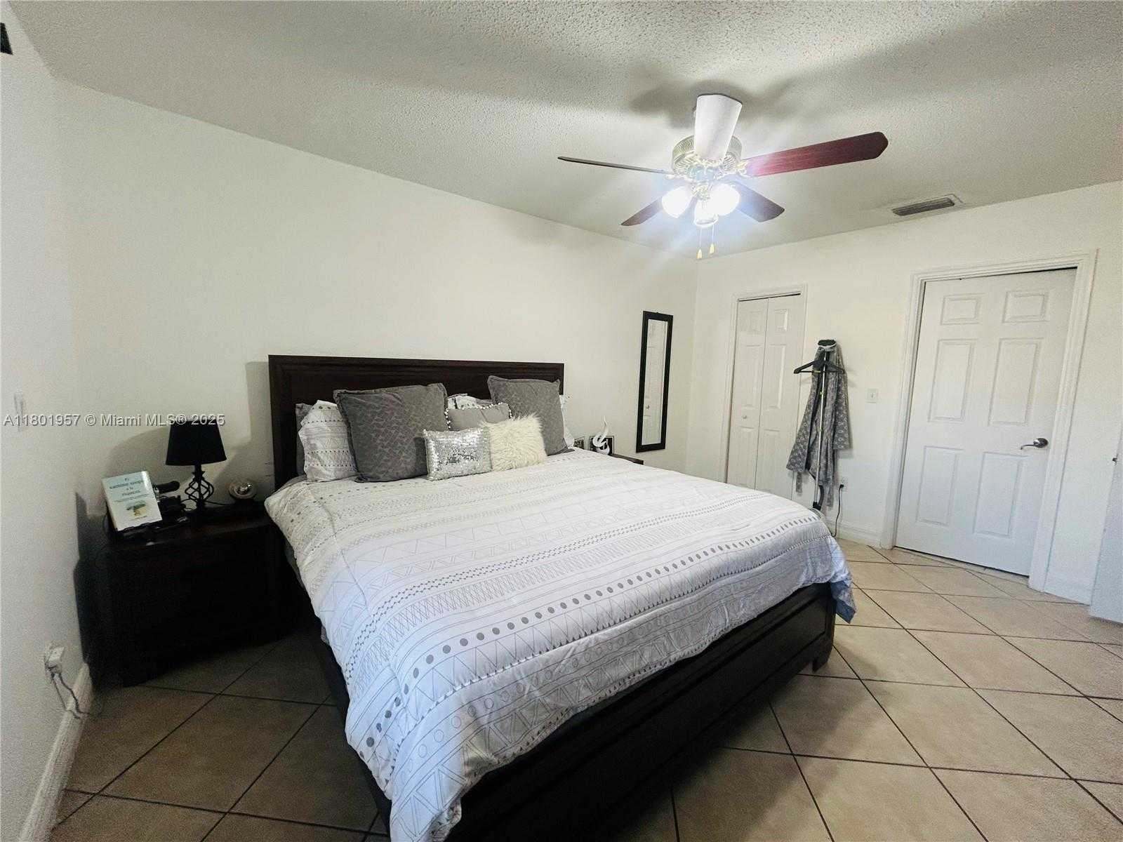 Small Image of 3452 SOUTH WEST 113TH CT, Miami Number 6