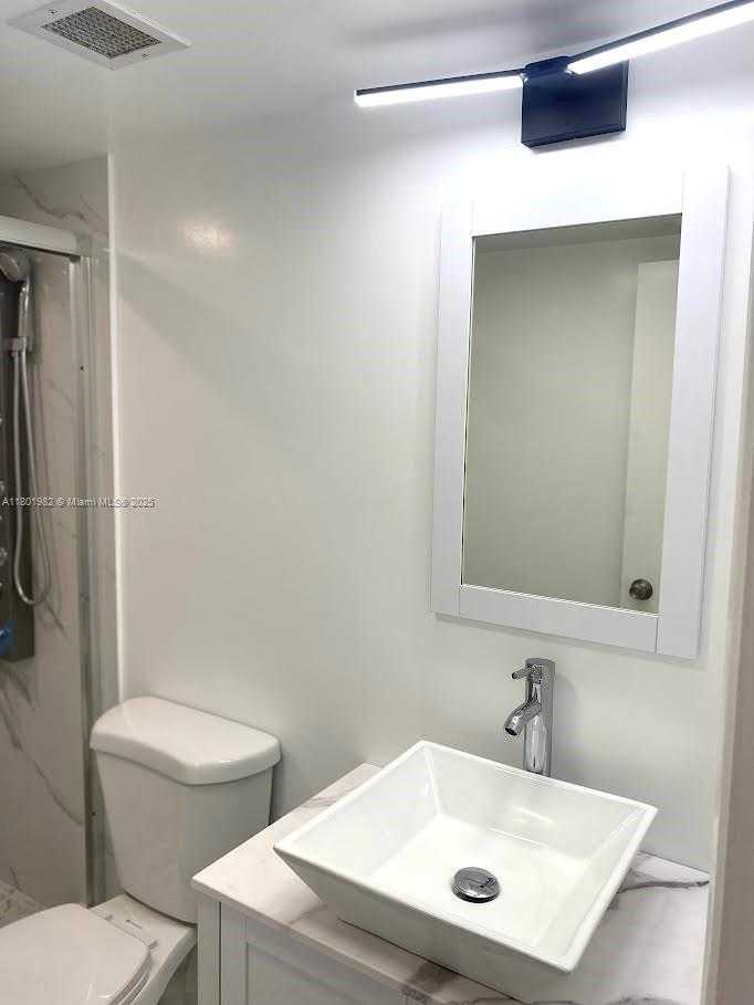 Small Image of 1985 SOUTH OCEAN DR #22A, Hallandale Beach Number 13