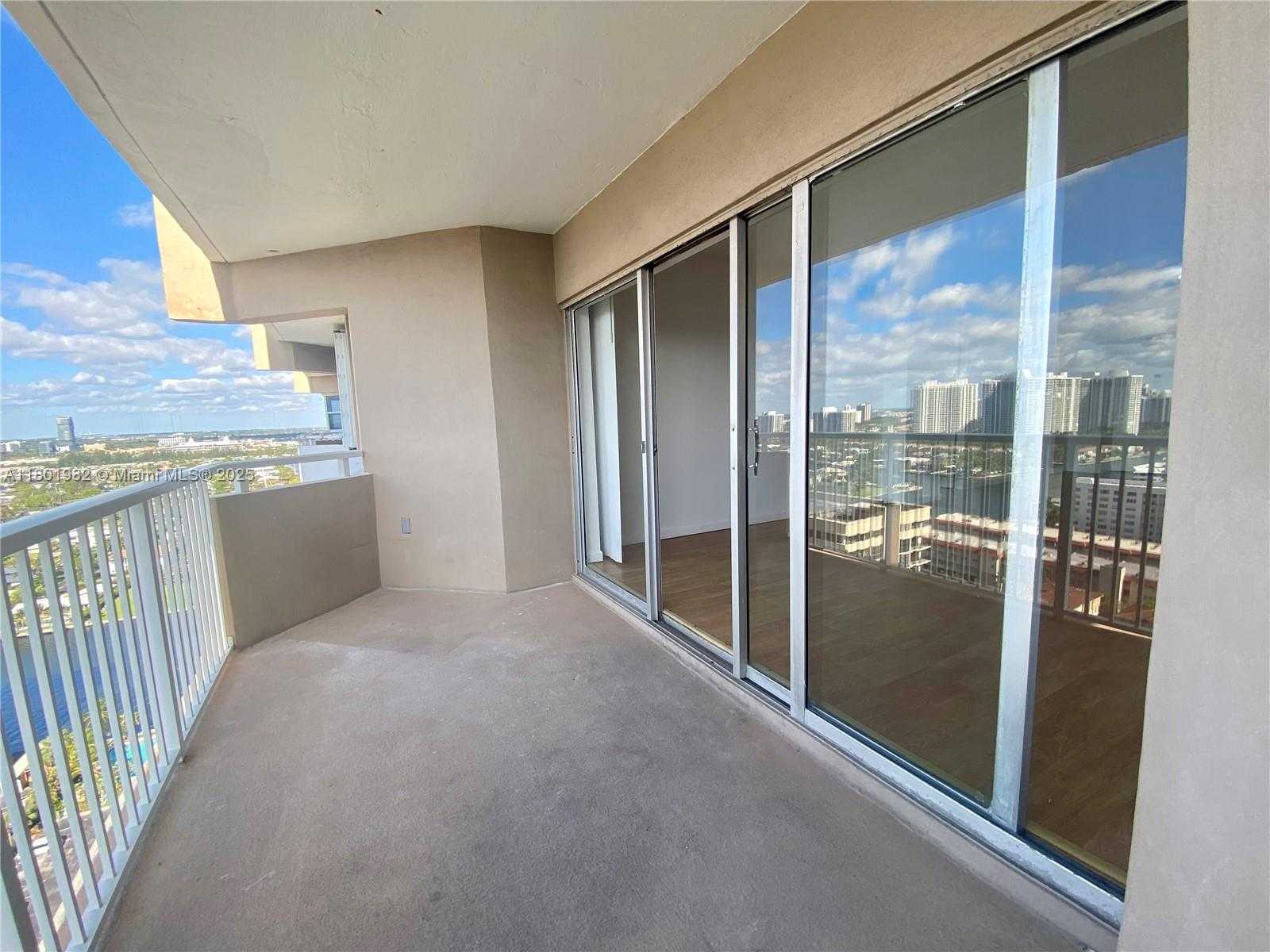 Small Image of 1985 SOUTH OCEAN DR #22A, Hallandale Beach Number 4