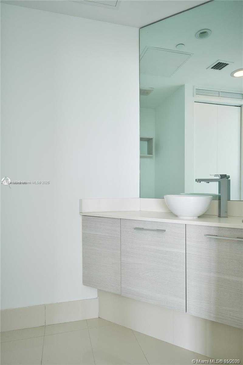 Small Image of 650 NORTH EAST 32ND ST #1208, Miami Number 14