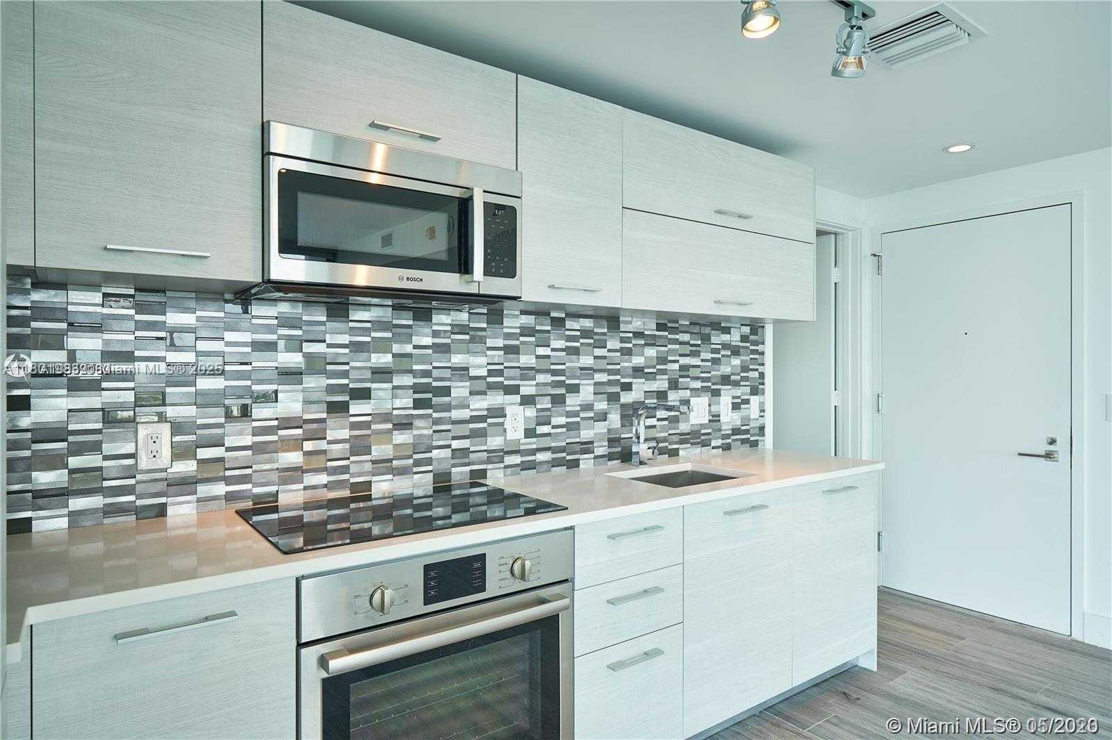 Small Image of 650 NORTH EAST 32ND ST #1208, Miami Number 3