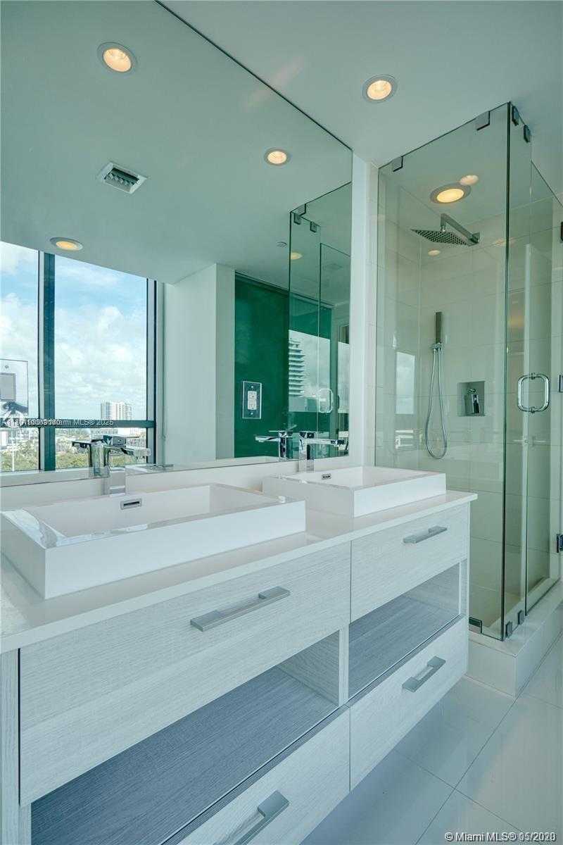 Small Image of 650 NORTH EAST 32ND ST #1208, Miami Number 9