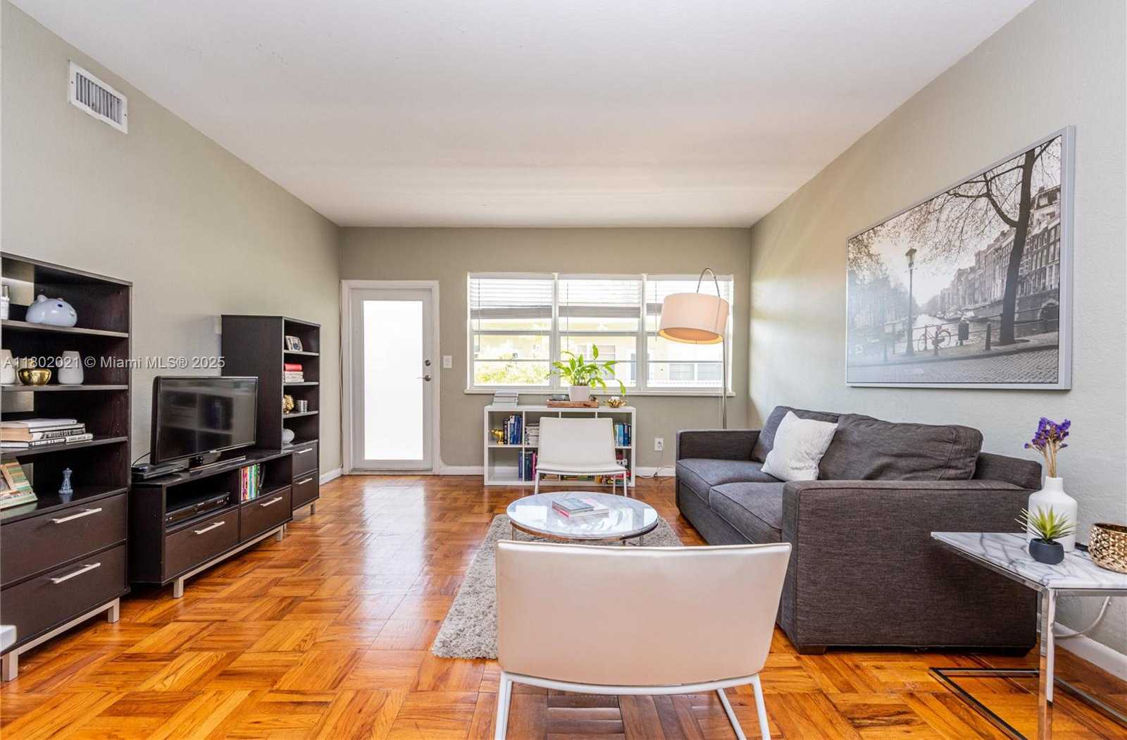 Small Image of 350 SOUTH SHORE DR #7, Miami Beach Number 2