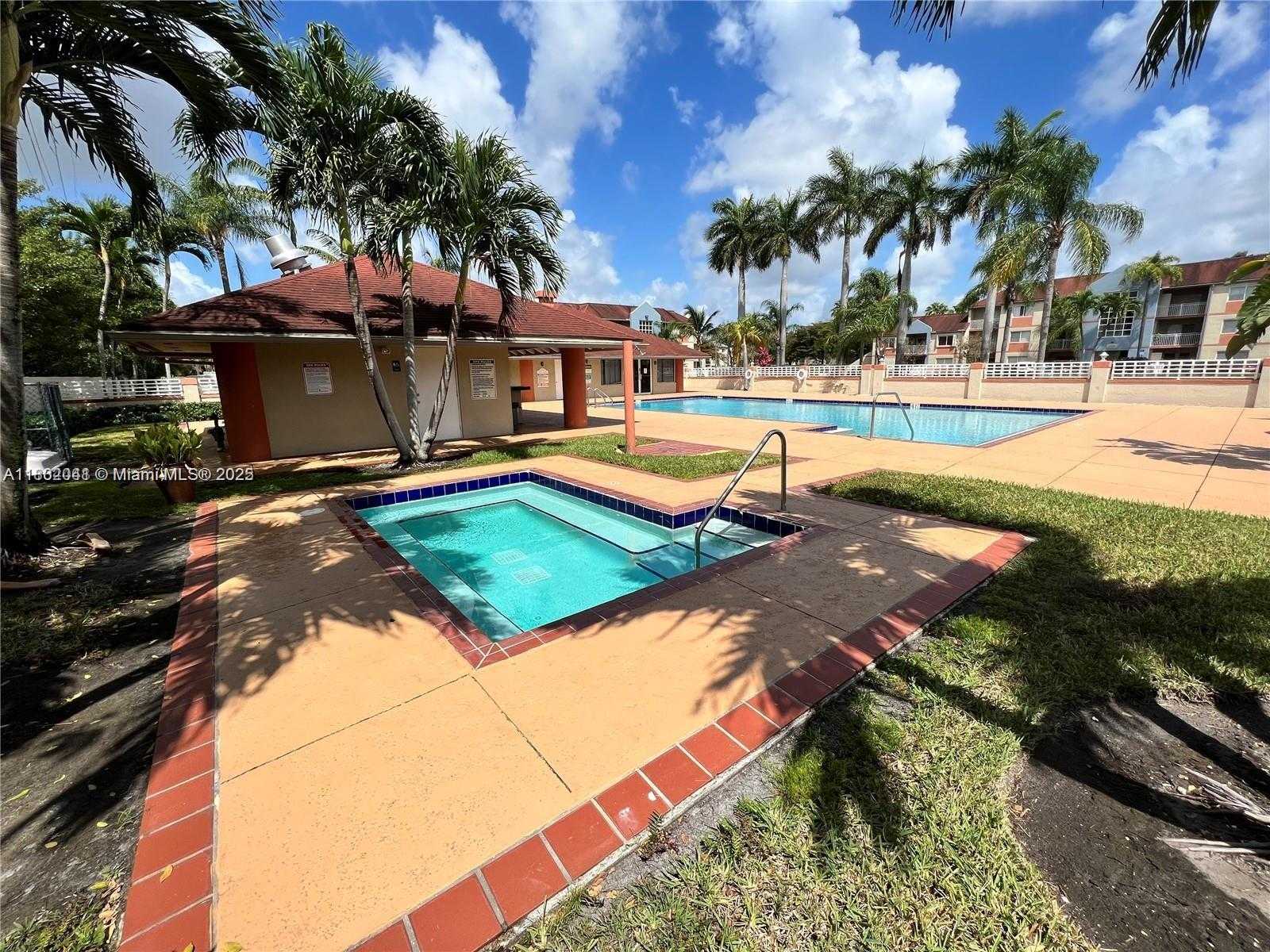 Small Image of 18890 NORTH WEST 57TH AVE #305, Hialeah Number 19