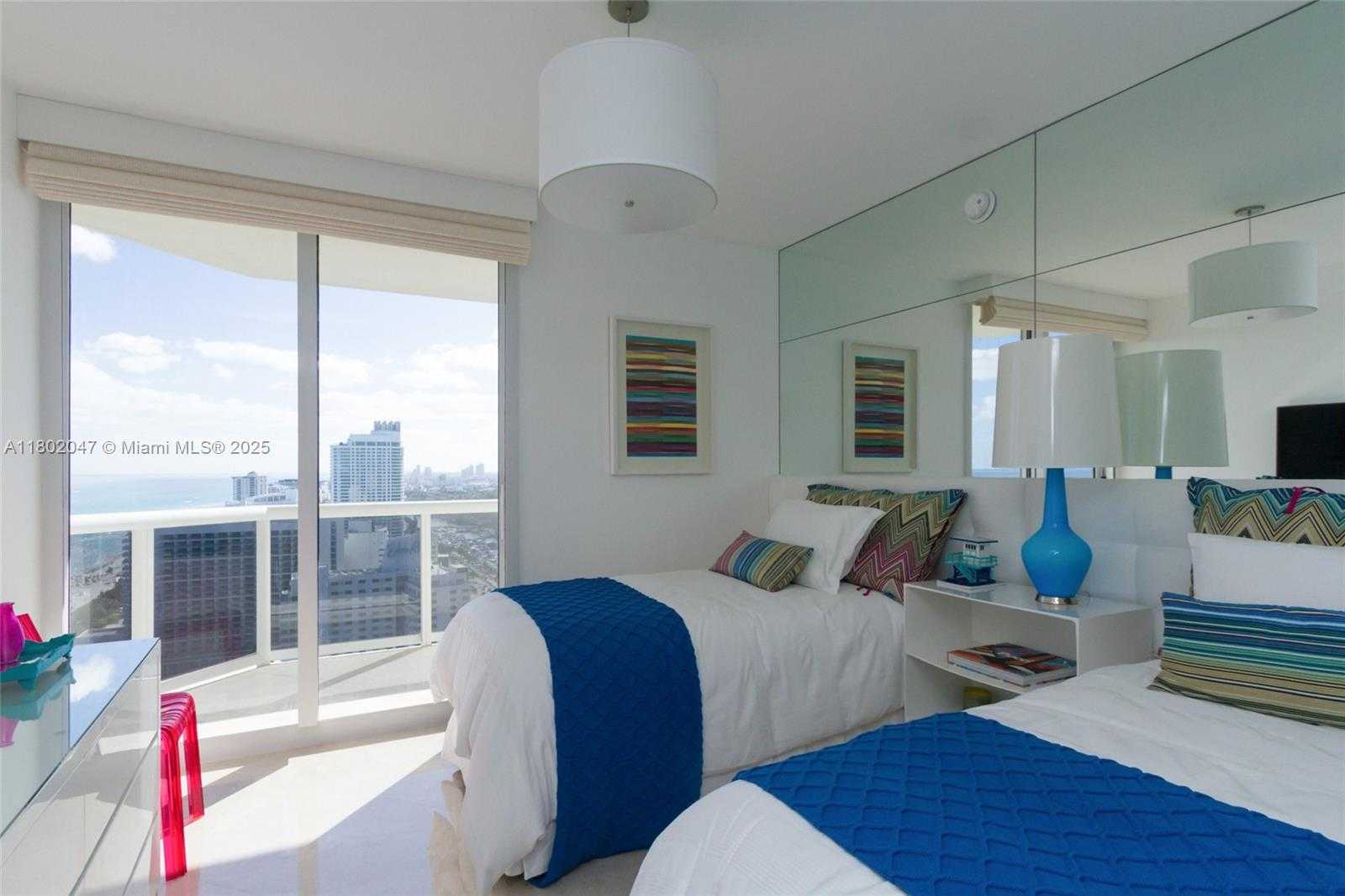 Small Image of 4775 COLLINS AVE #3203, Miami Beach Number 23