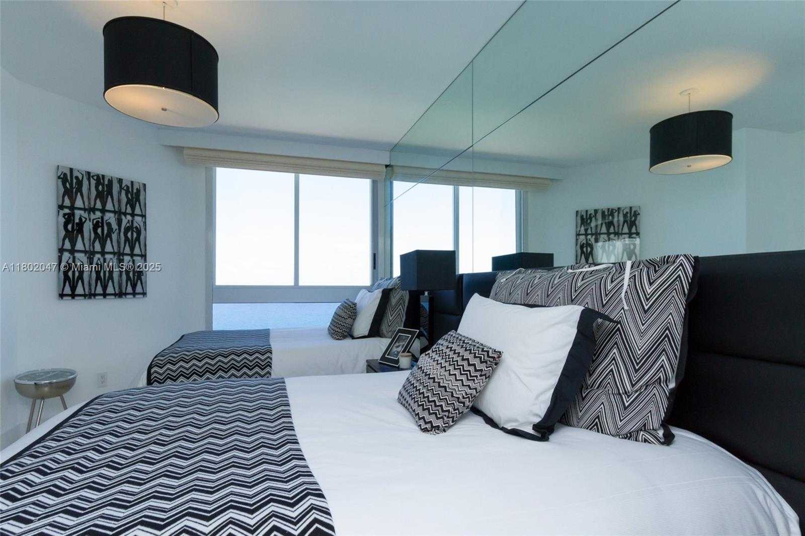 Small Image of 4775 COLLINS AVE #3203, Miami Beach Number 24