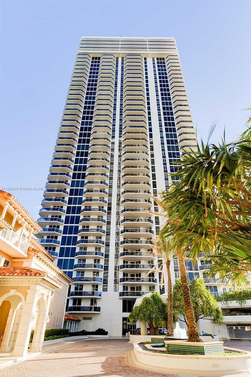 Small Image of 4775 COLLINS AVE #3203, Miami Beach Number 39