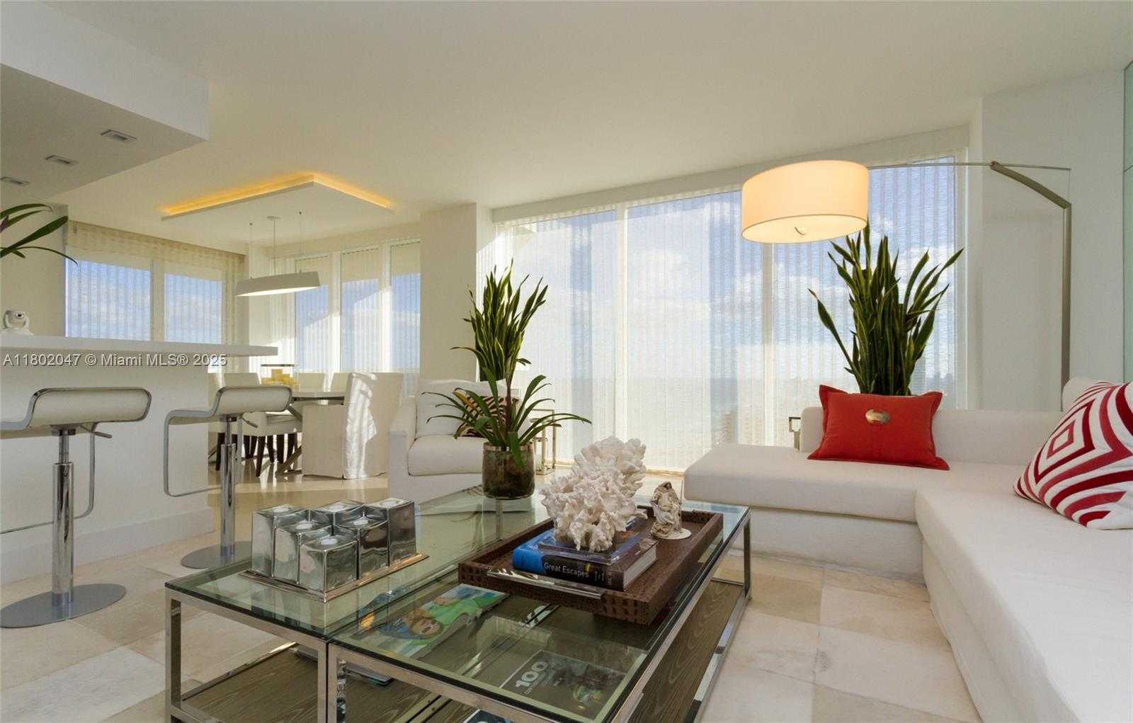 Small Image of 4775 COLLINS AVE #3203, Miami Beach Number 5