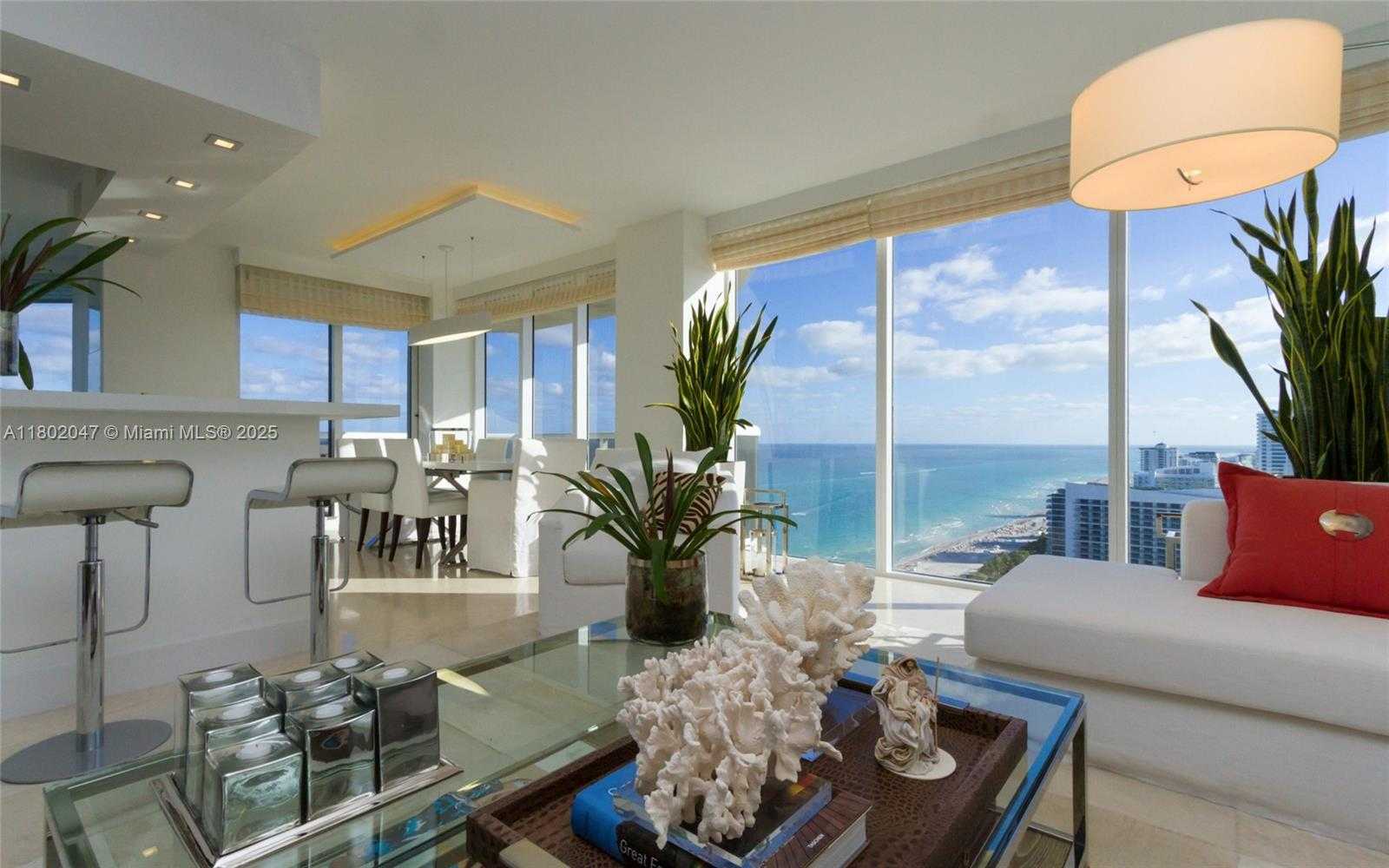Small Image of 4775 COLLINS AVE #3203, Miami Beach Number 6