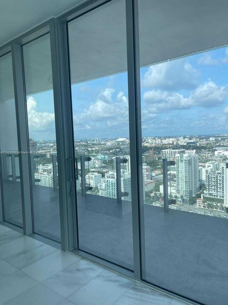 Small Image of 700 #3506, Miami Number 9