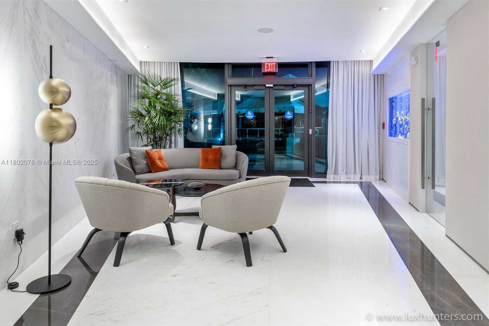 Small Image of 300 SOUTH POINTE DR #1504, Miami Beach Number 19