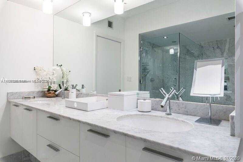 Small Image of 400 ALTON RD #1205, Miami Beach Number 12