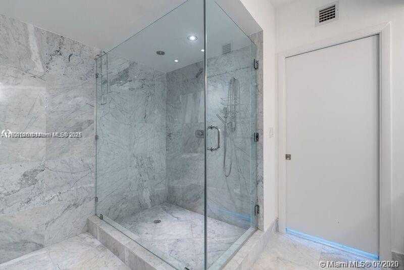 Small Image of 400 ALTON RD #1205, Miami Beach Number 13