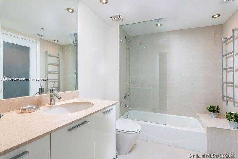 Small Image of 400 ALTON RD #1205, Miami Beach Number 19
