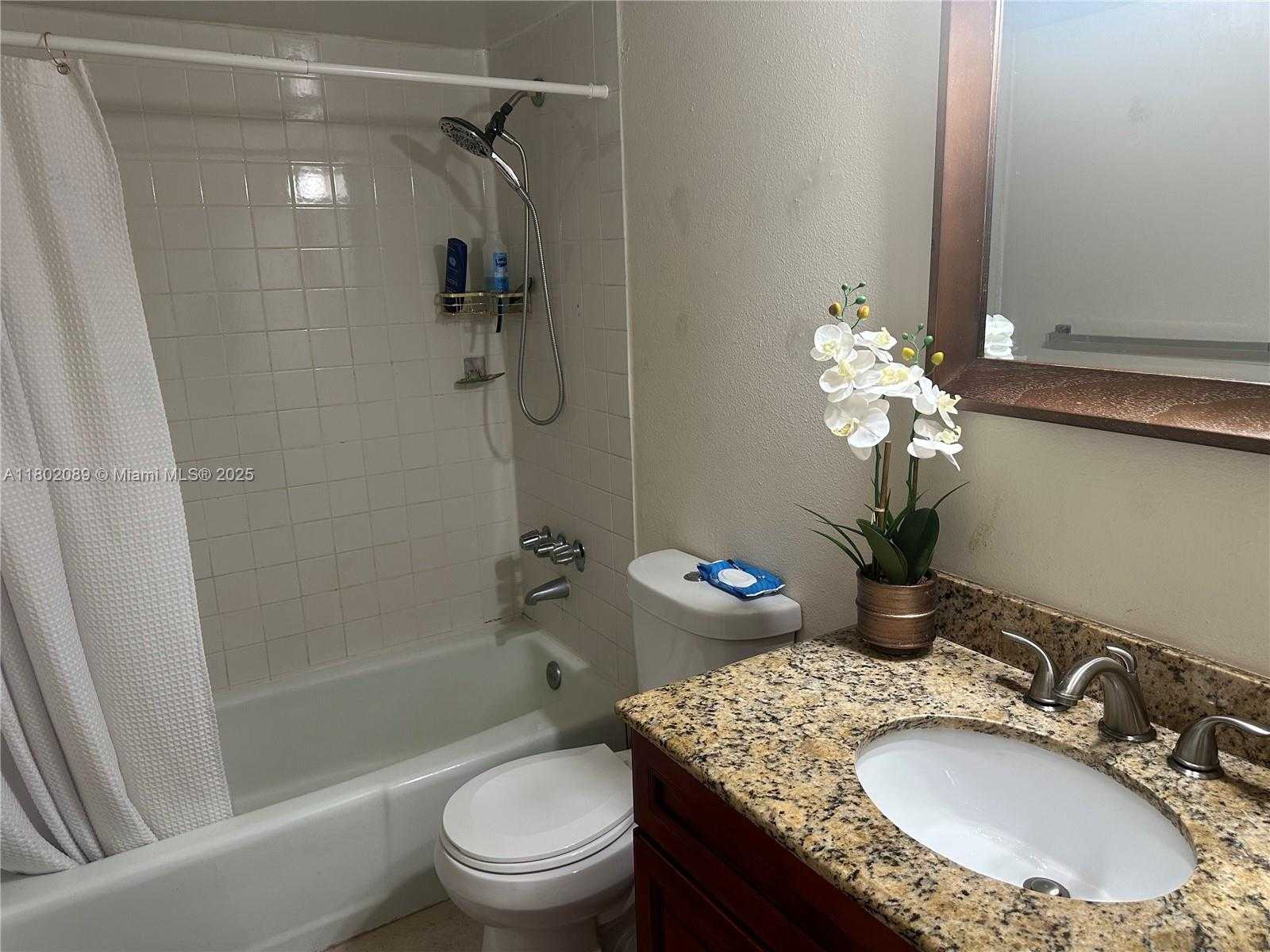 Small Image of 17911 NORTH WEST 68TH AVE #P104, Hialeah Number 3