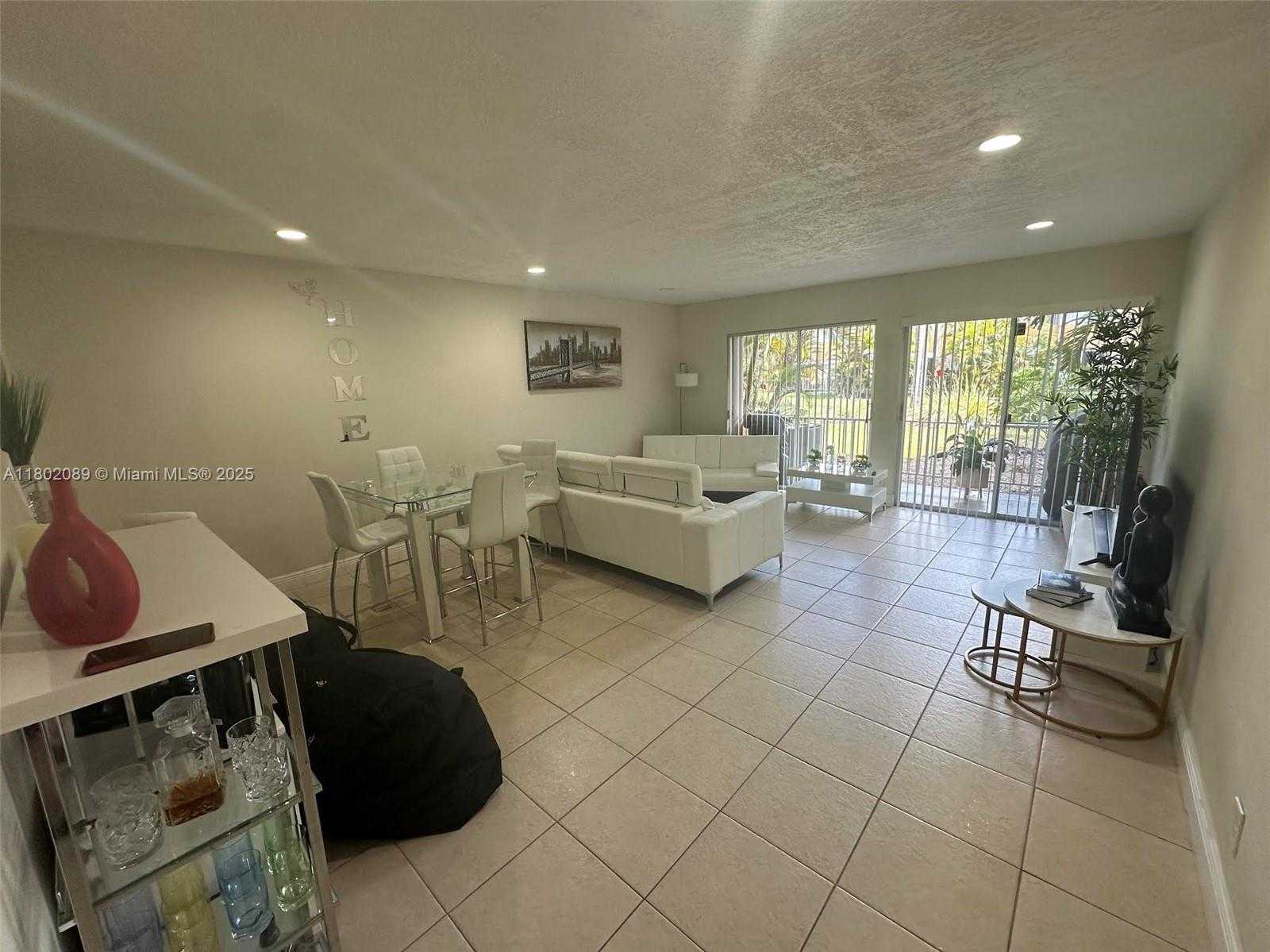 Small Image of 17911 NORTH WEST 68TH AVE #P104, Hialeah Number 6