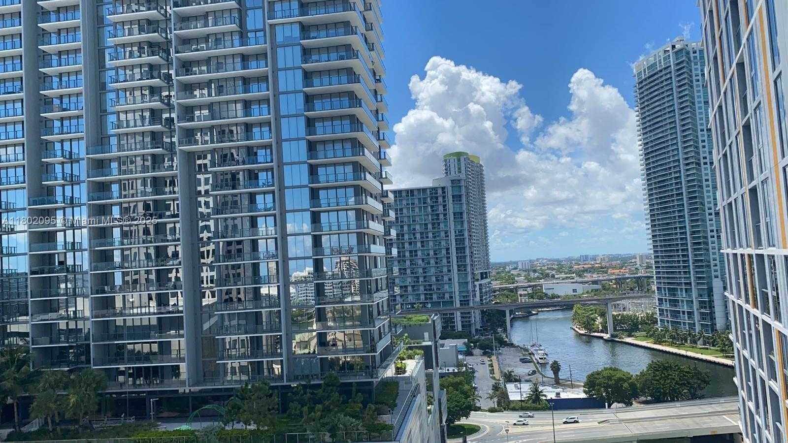 Small Image of 55 SOUTH EAST 6TH ST #1702, Miami Number 23