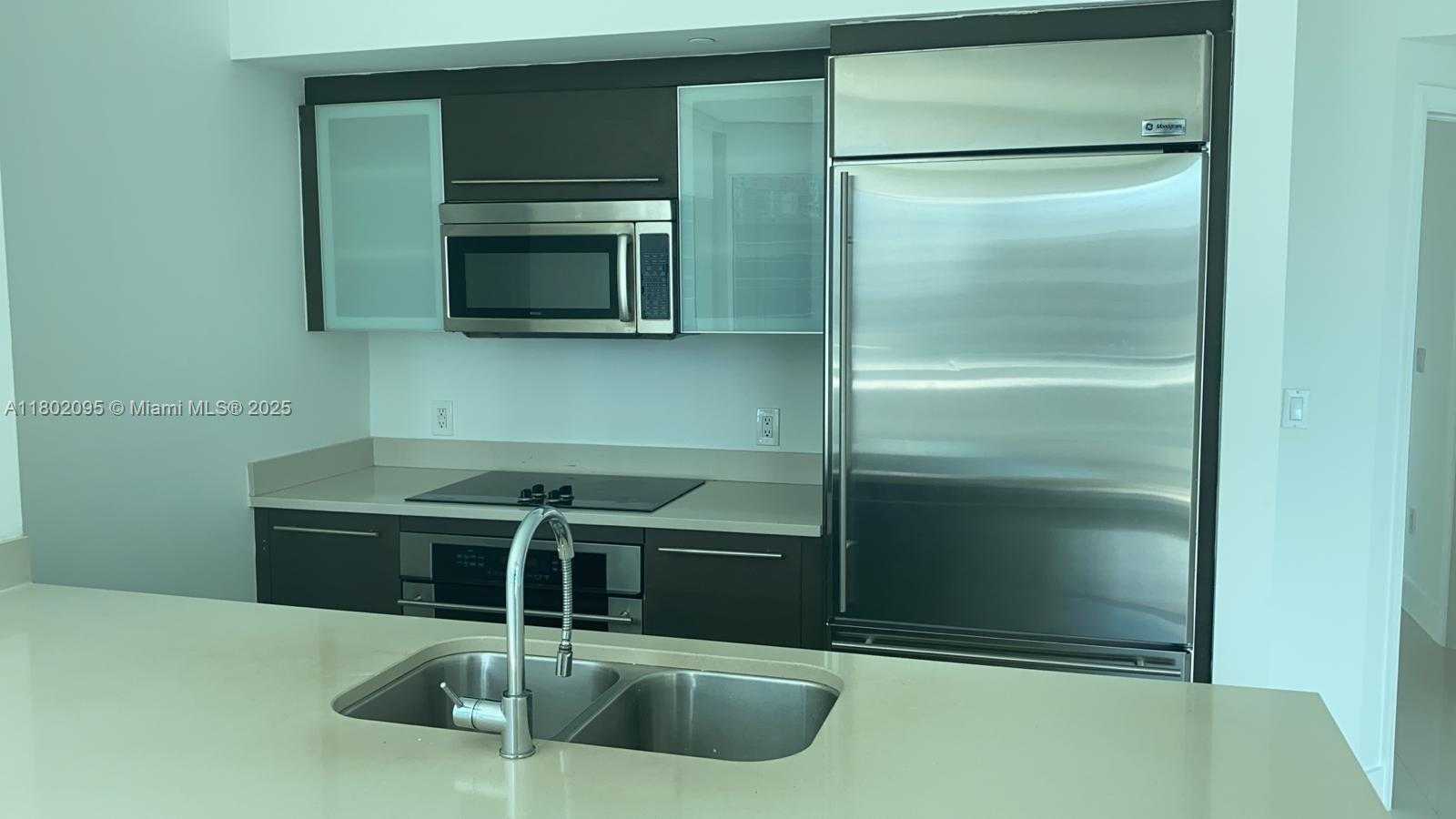 Small Image of 55 SOUTH EAST 6TH ST #1702, Miami Number 3