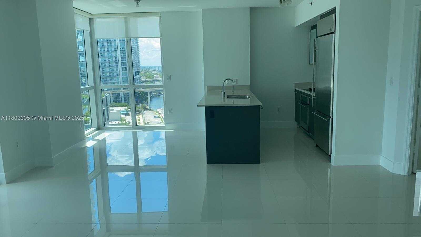 Small Image of 55 SOUTH EAST 6TH ST #1702, Miami Number 4