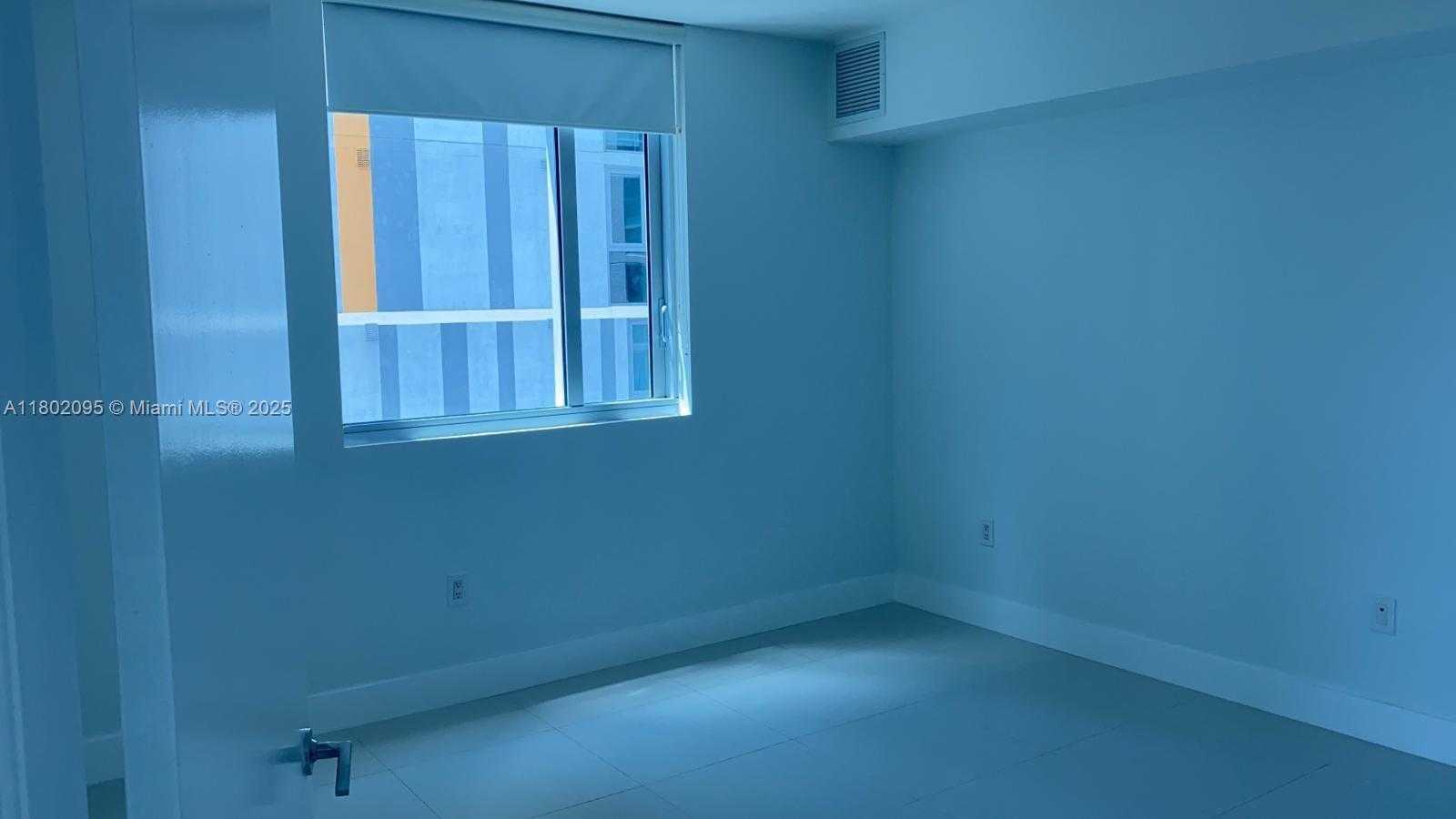 Small Image of 55 SOUTH EAST 6TH ST #1702, Miami Number 7