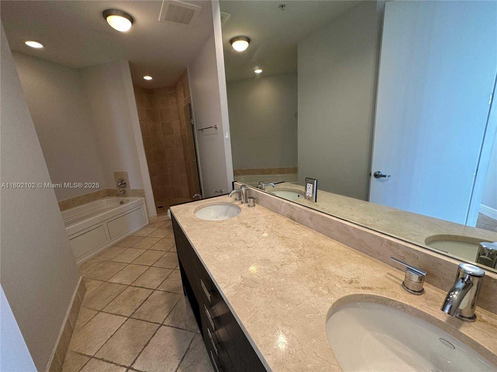 Small Image of 18201 COLLINS AVE #4001A, Sunny Isles Beach Number 36
