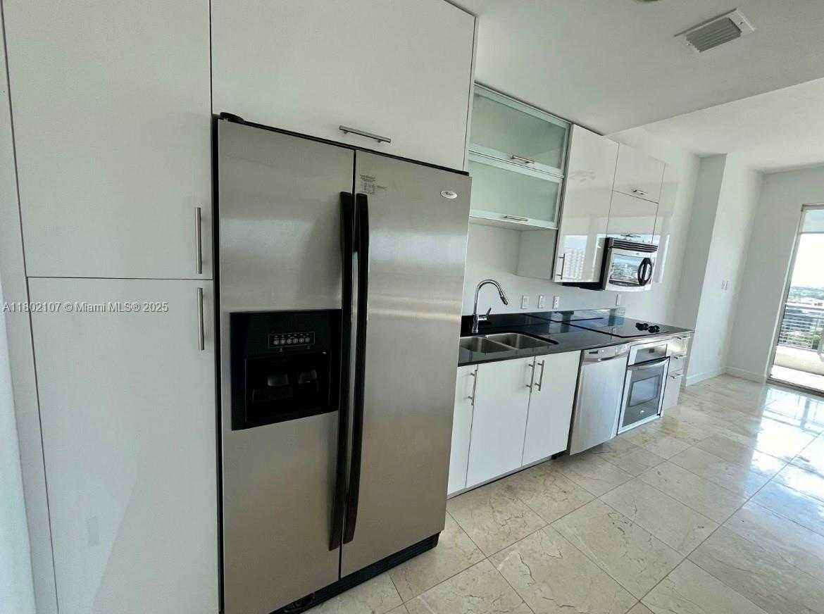 Small Image of 60 SOUTH WEST 13TH ST #1411, Miami Number 2