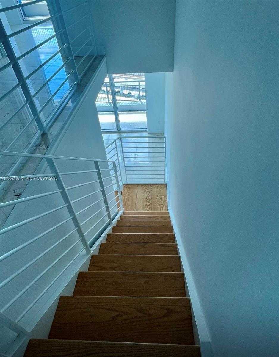 Small Image of 60 SOUTH WEST 13TH ST #1411, Miami Number 5