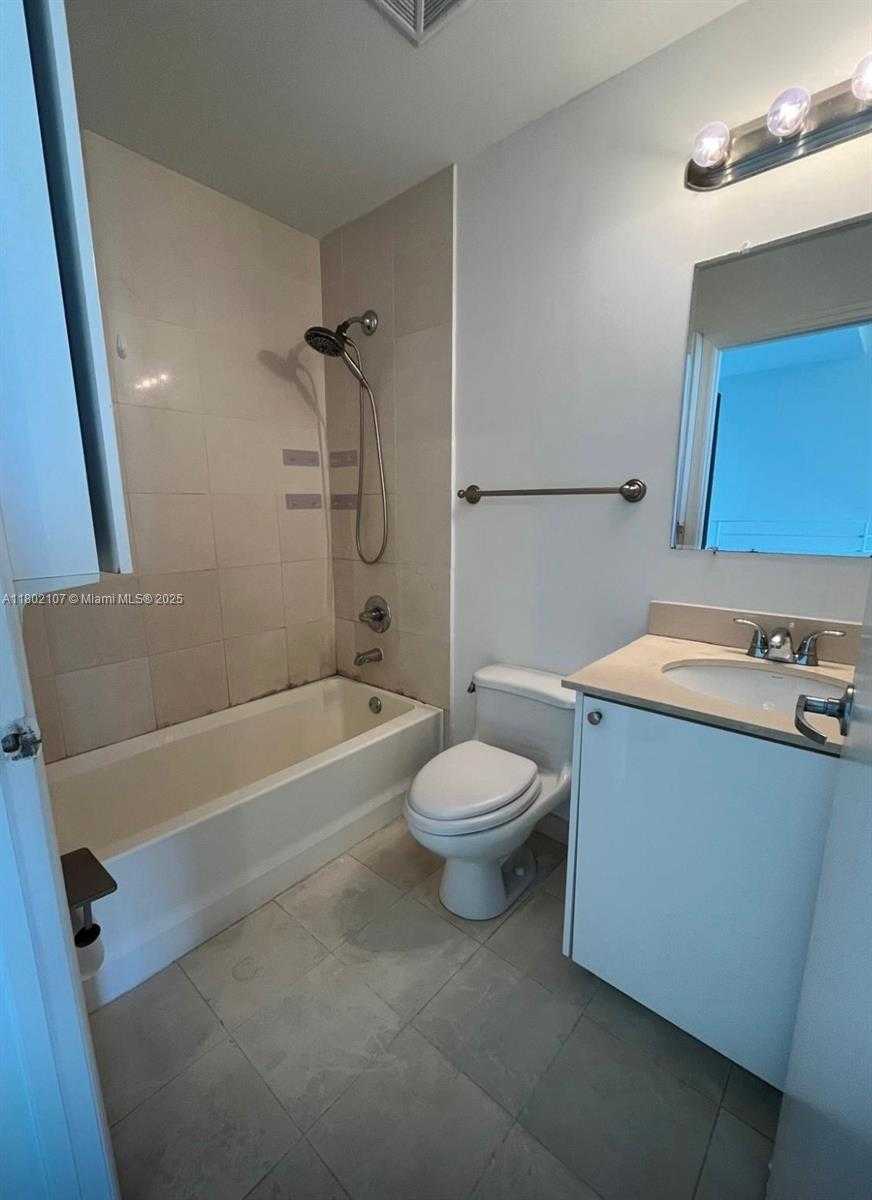Small Image of 60 SOUTH WEST 13TH ST #1411, Miami Number 9