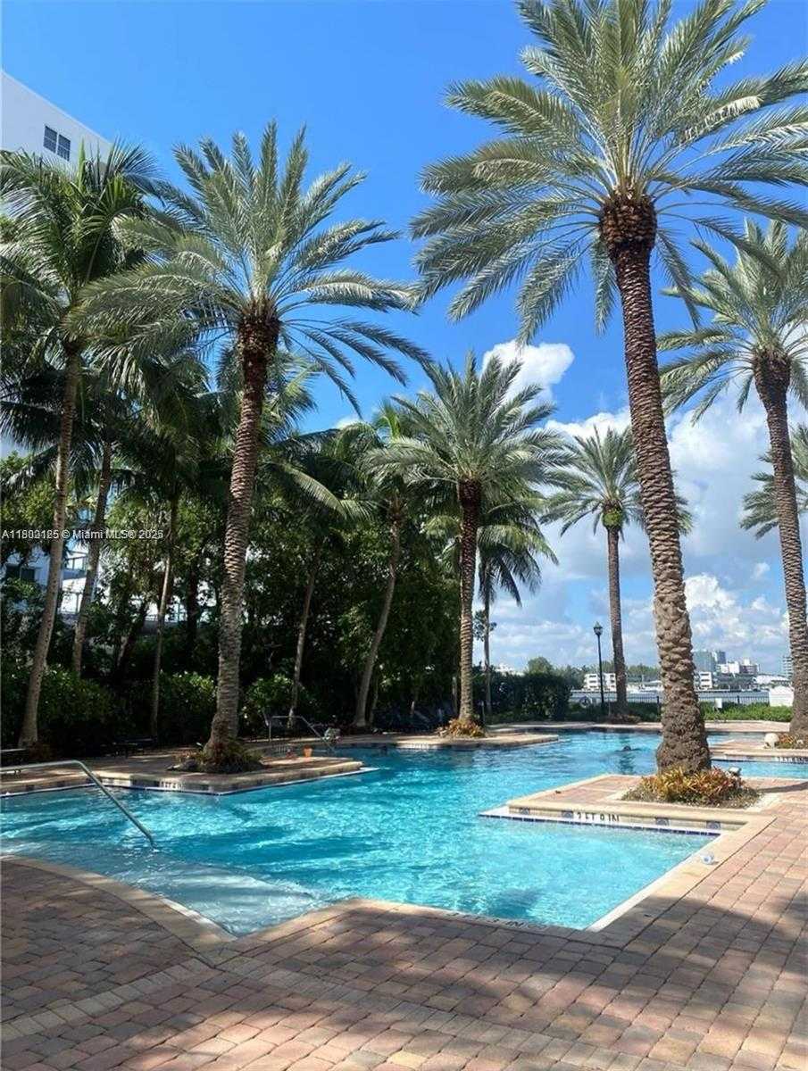 Small Image of 17100 NORTH BAY RD #1610, Sunny Isles Beach Number 2