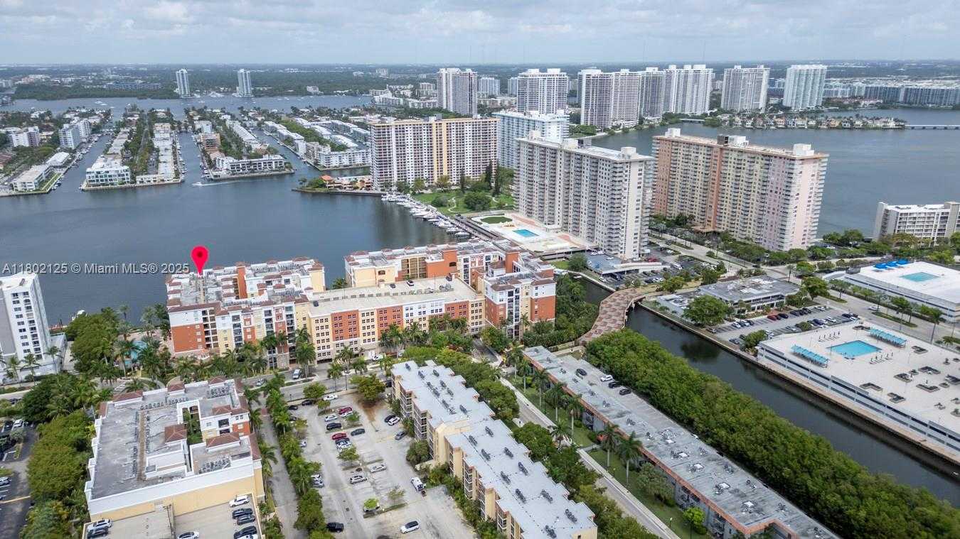 Small Image of 17100 NORTH BAY RD #1610, Sunny Isles Beach Number 37
