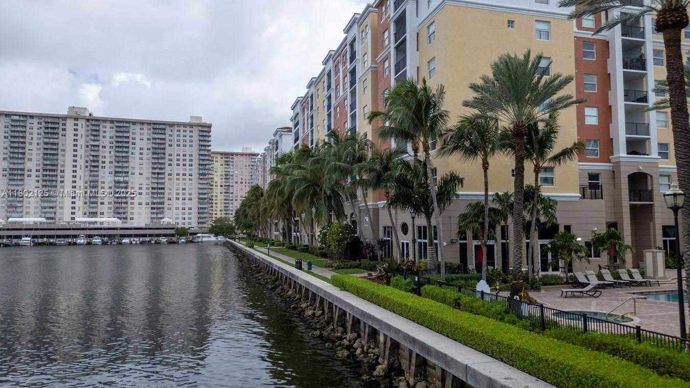 Small Image of 17100 NORTH BAY RD #1610, Sunny Isles Beach Number 43