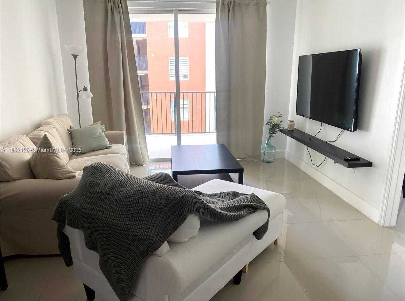Small Image of 17100 NORTH BAY RD #1610, Sunny Isles Beach Number 6