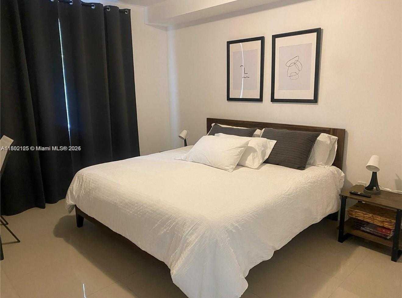 Small Image of 17100 NORTH BAY RD #1610, Sunny Isles Beach Number 8