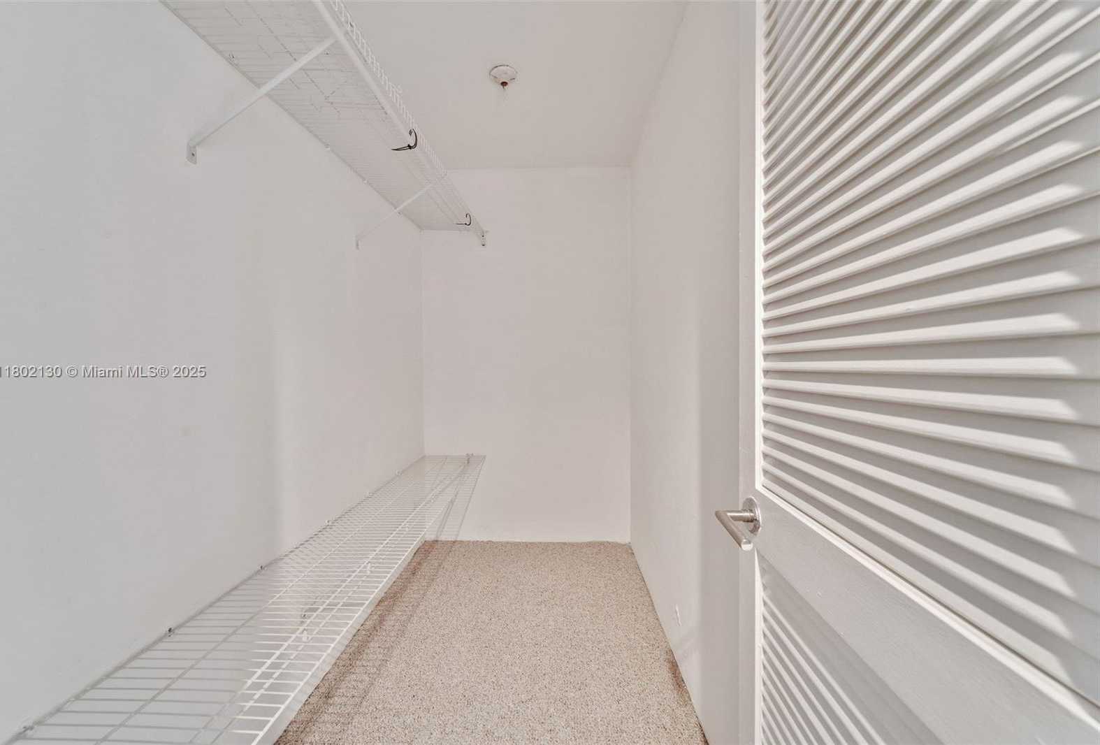 Small Image of 6423 COLLINS AVE #1504, Miami Beach Number 23