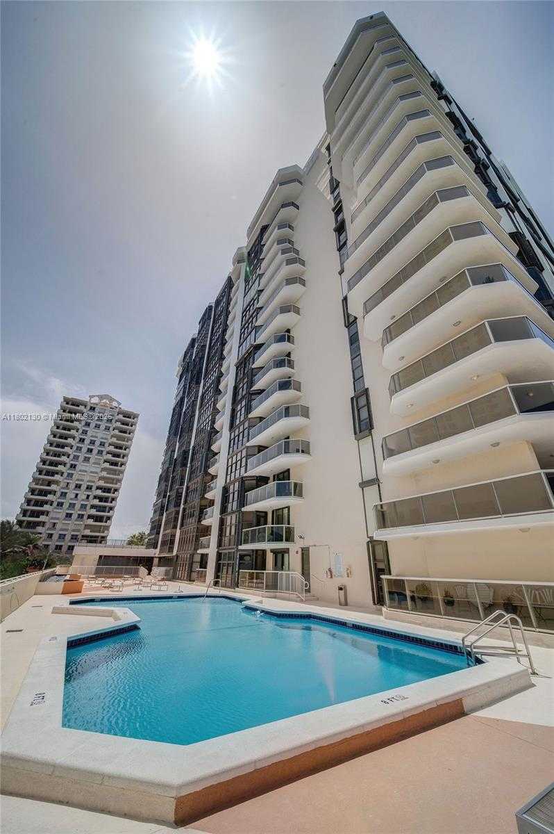 Small Image of 6423 COLLINS AVE #1504, Miami Beach Number 28