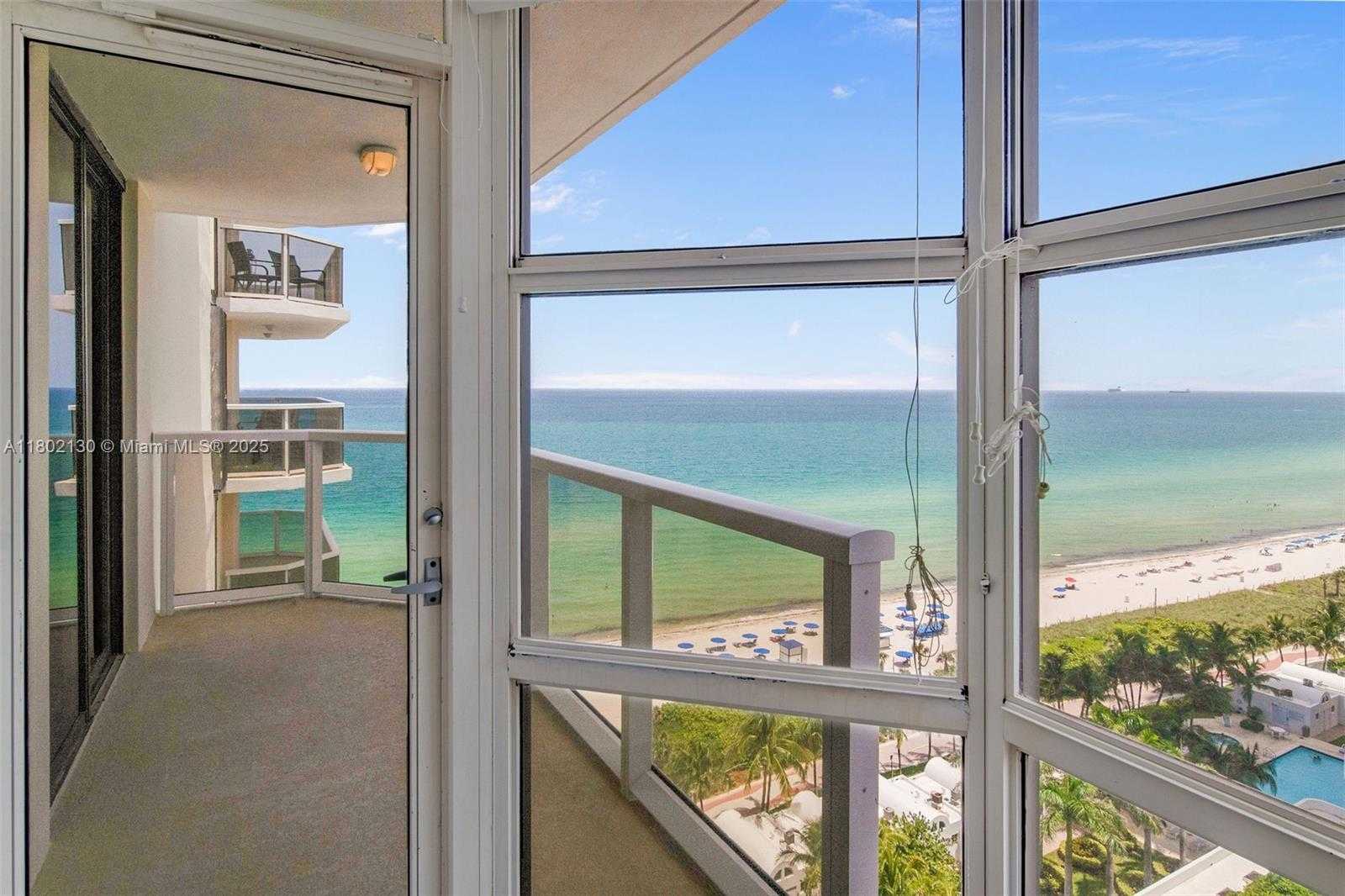 Small Image of 6423 COLLINS AVE #1504, Miami Beach Number 3