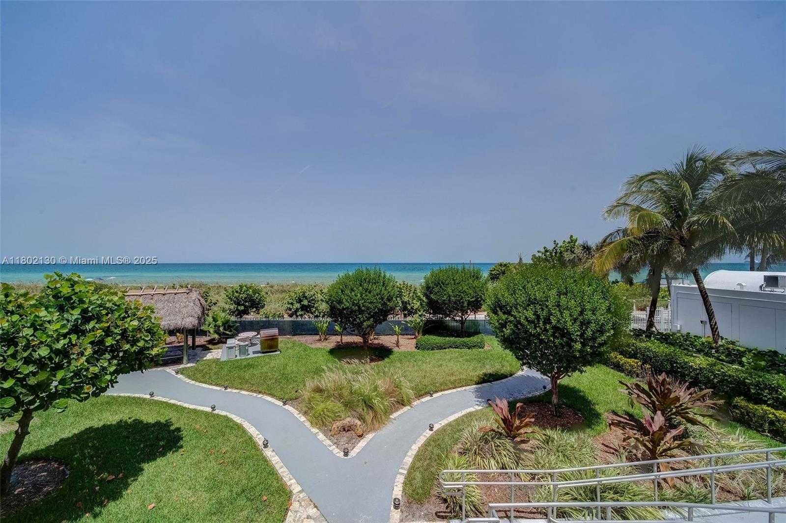 Small Image of 6423 COLLINS AVE #1504, Miami Beach Number 31