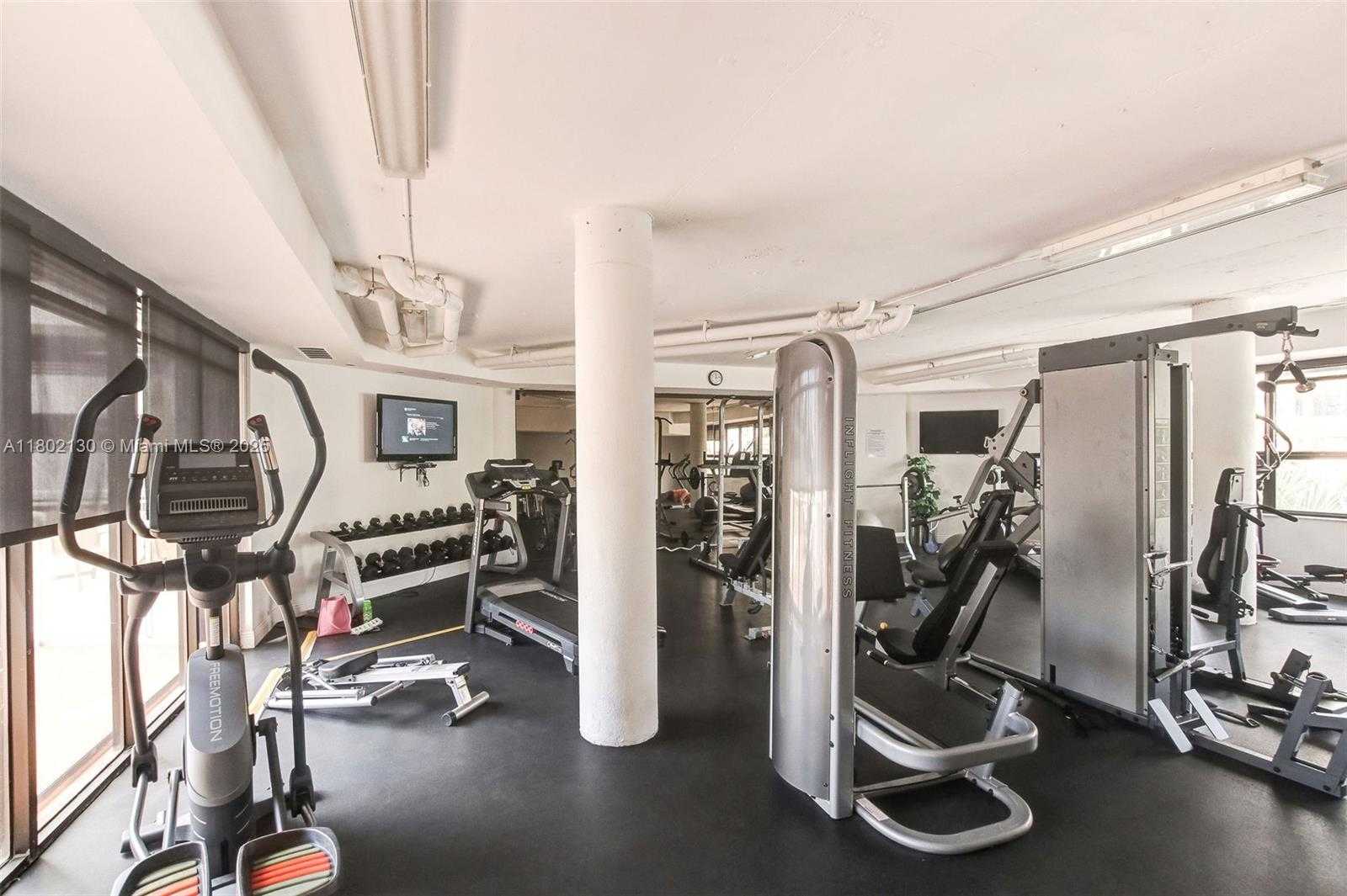 Small Image of 6423 COLLINS AVE #1504, Miami Beach Number 34