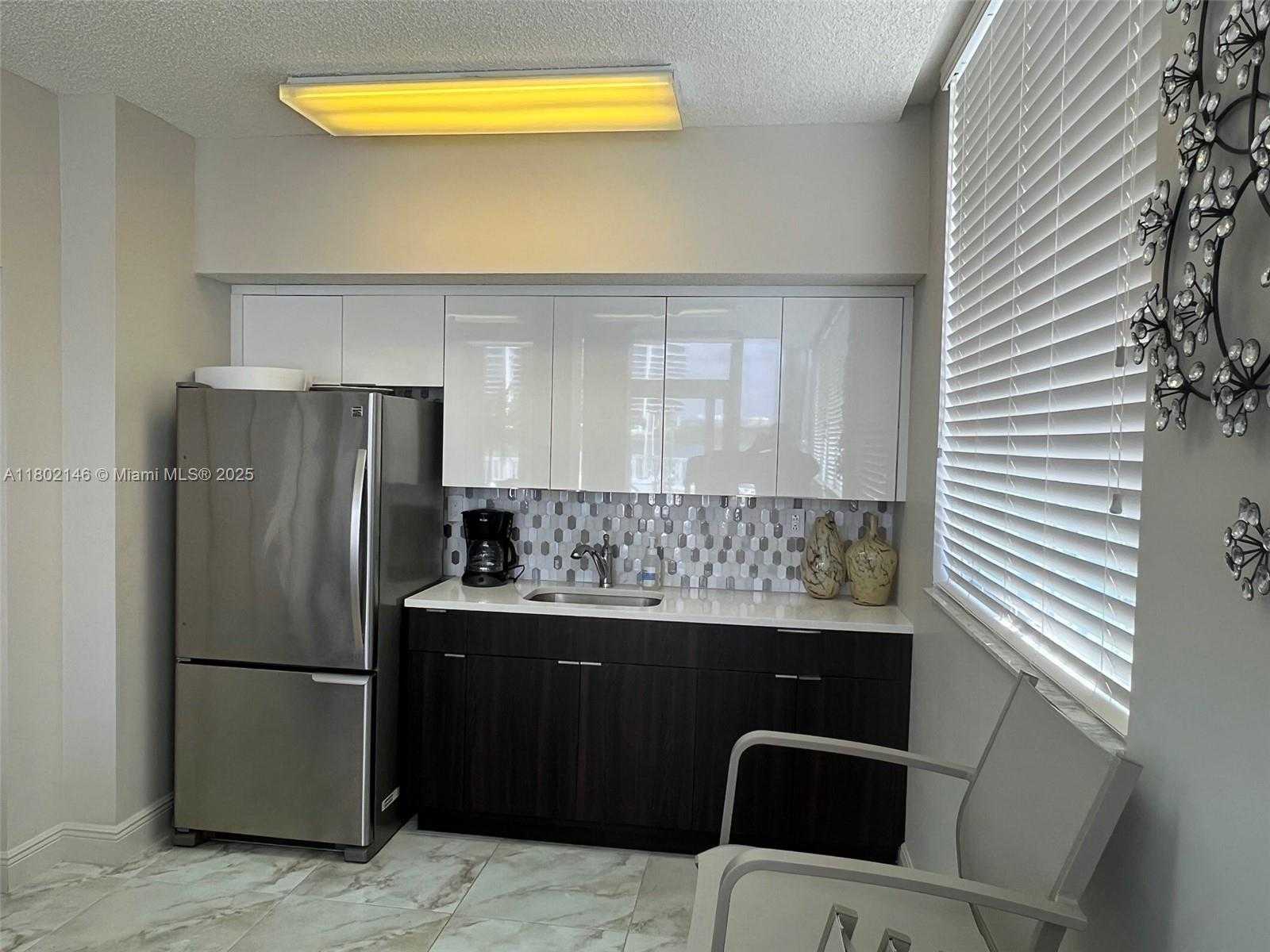 Small Image of 18000 NORTH BAY RD #204, Sunny Isles Beach Number 23