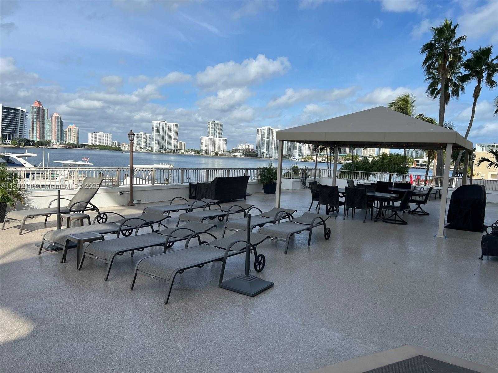 Small Image of 18000 NORTH BAY RD #204, Sunny Isles Beach Number 4