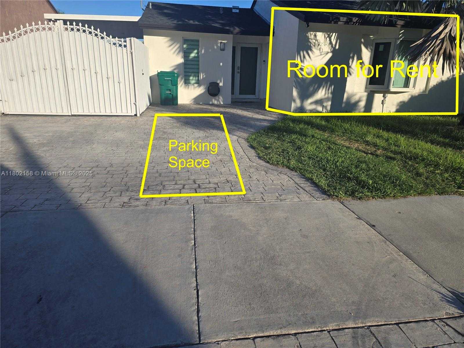 Small Image of 19261 SOUTH WEST 118TH CT, Miami Number 20