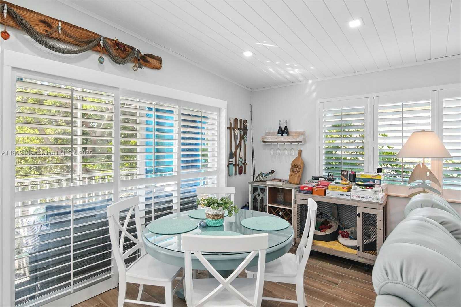 Small Image of 95401 OVERSEAS HWY #95401, Key Largo Number 16