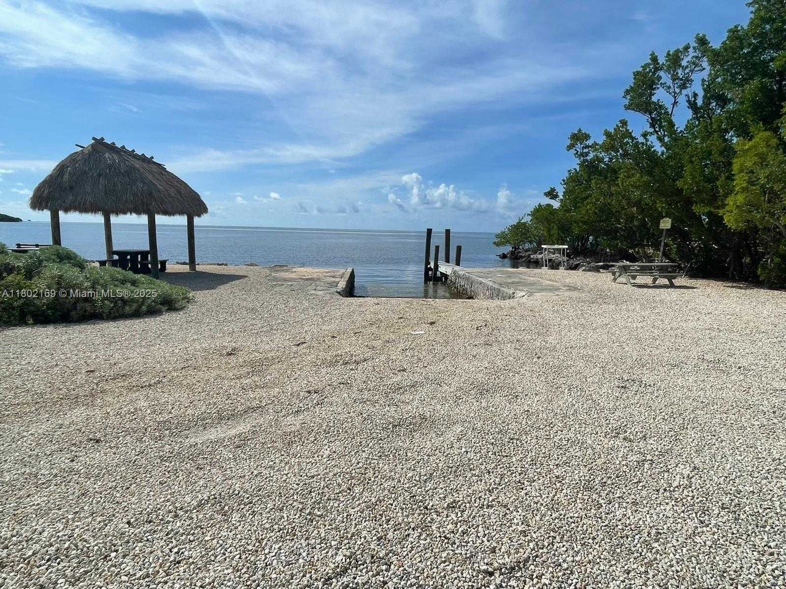 Small Image of 95401 OVERSEAS HWY #95401, Key Largo Number 51