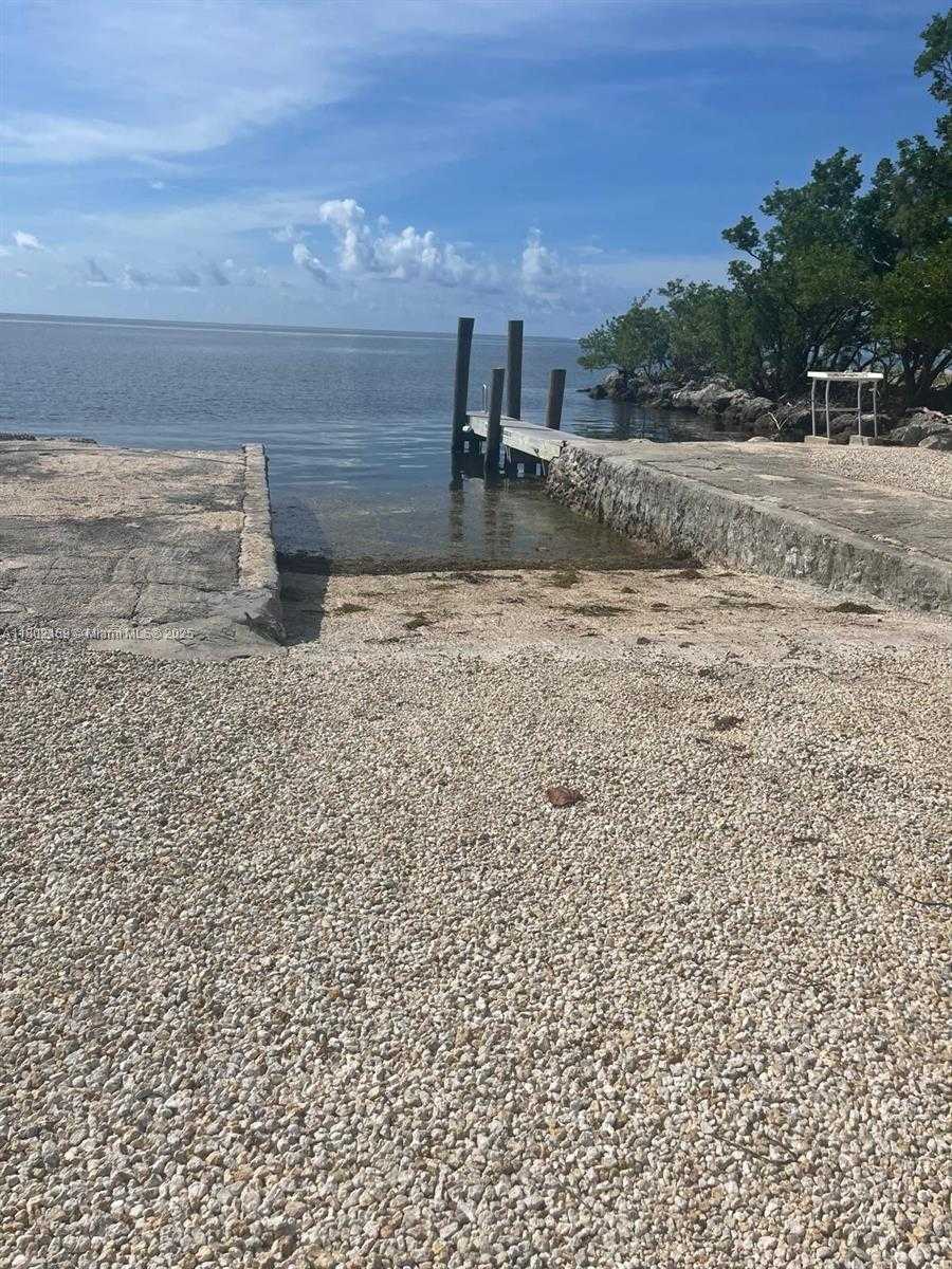 Small Image of 95401 OVERSEAS HWY #95401, Key Largo Number 53