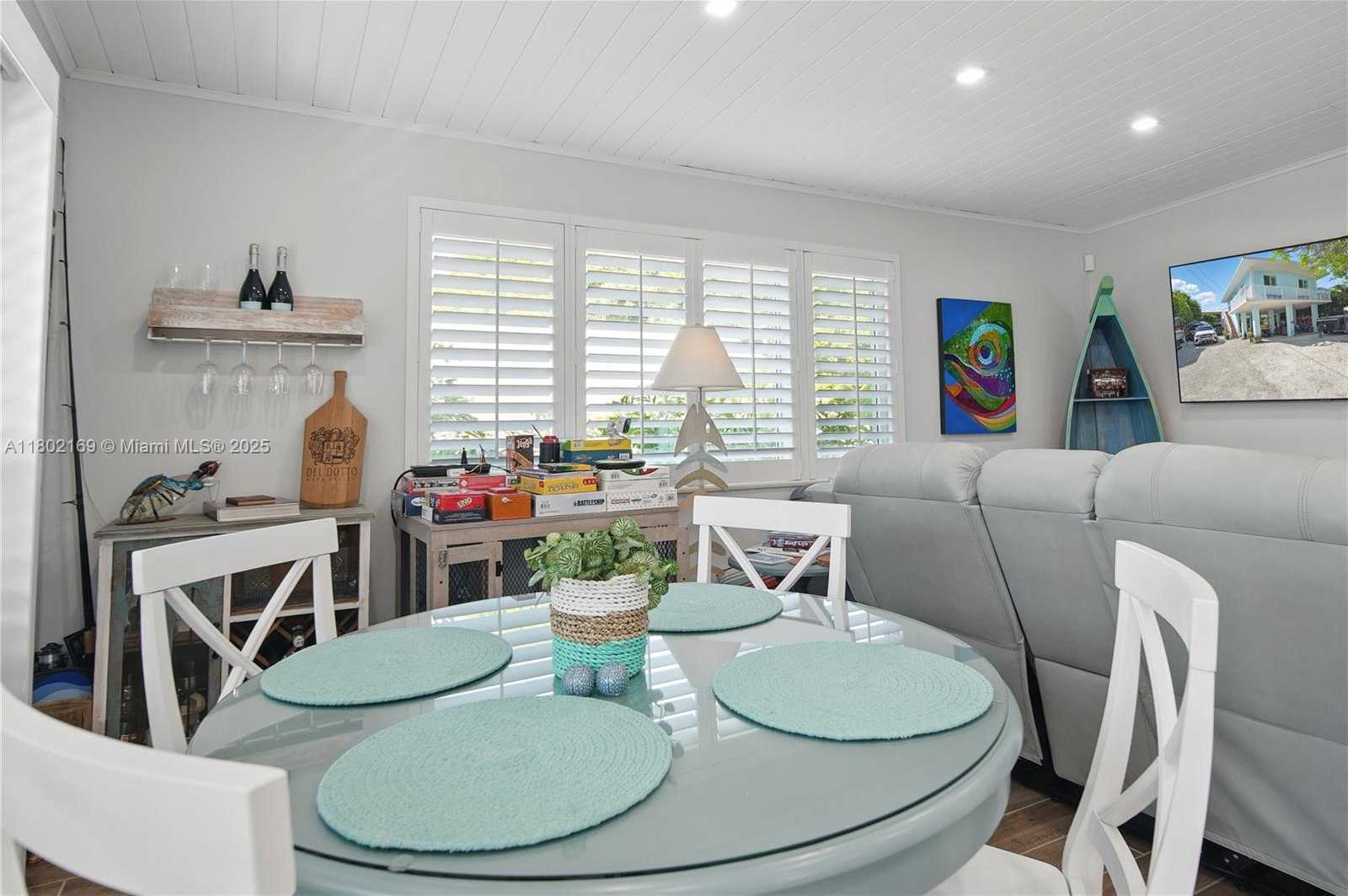 Small Image of 95401 OVERSEAS HWY #95401, Key Largo Number 7